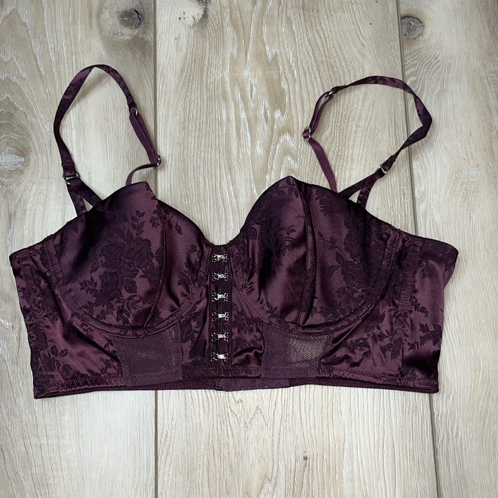 Victoria’s Secret Corset Bra Plum Size 36B NEW